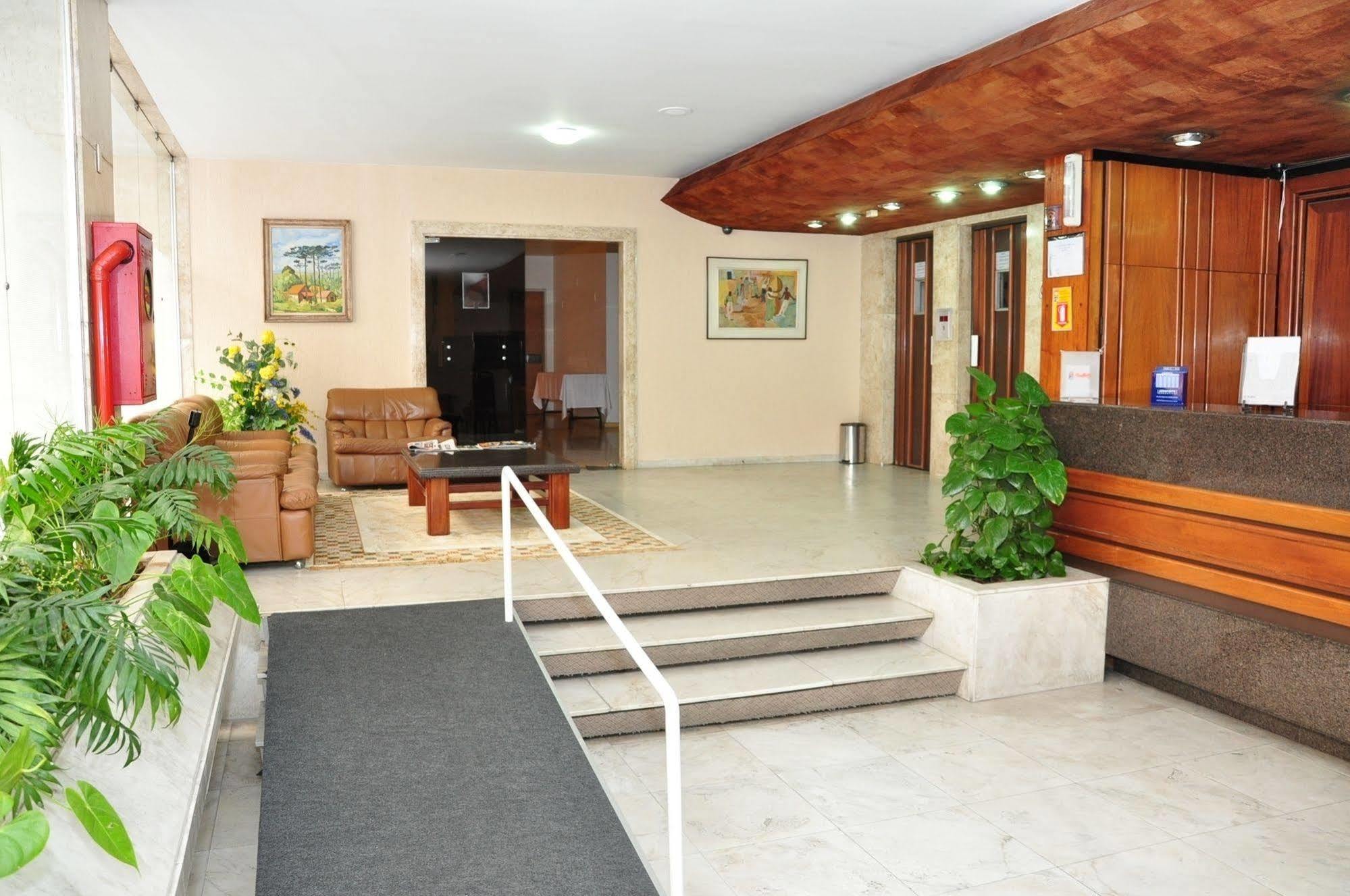 Rede Andrade San Martin 3* Curitiba